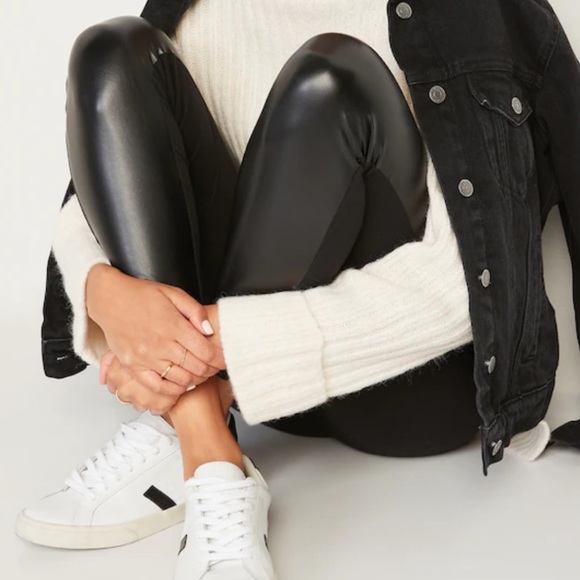 FAUX LEATHER HIGH WAISTED LEGGINGS - BLACK - Picture 2 of 9